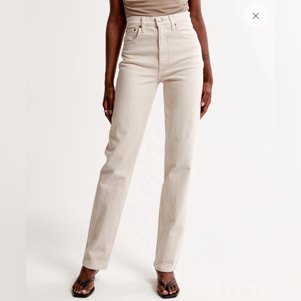 Abercrombie and Fitch 90’s High Rise Jean in Stone